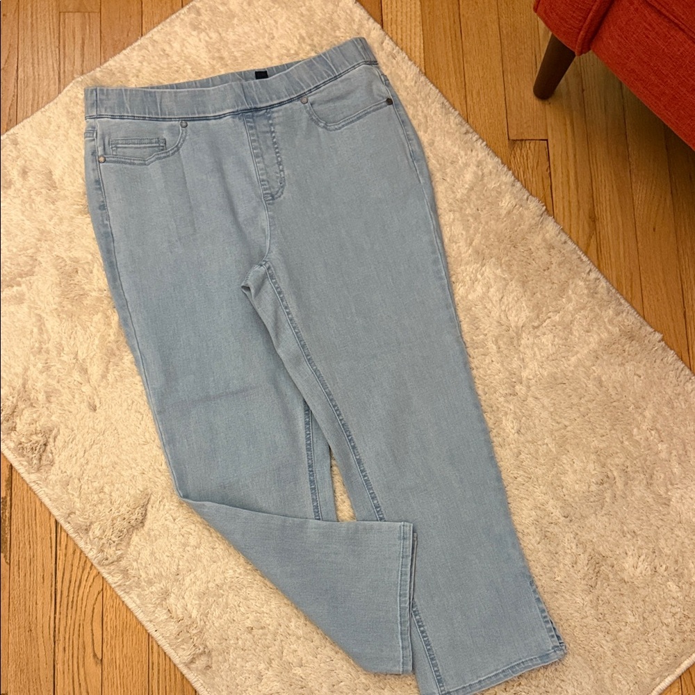 Light wash denim straight leg jeans